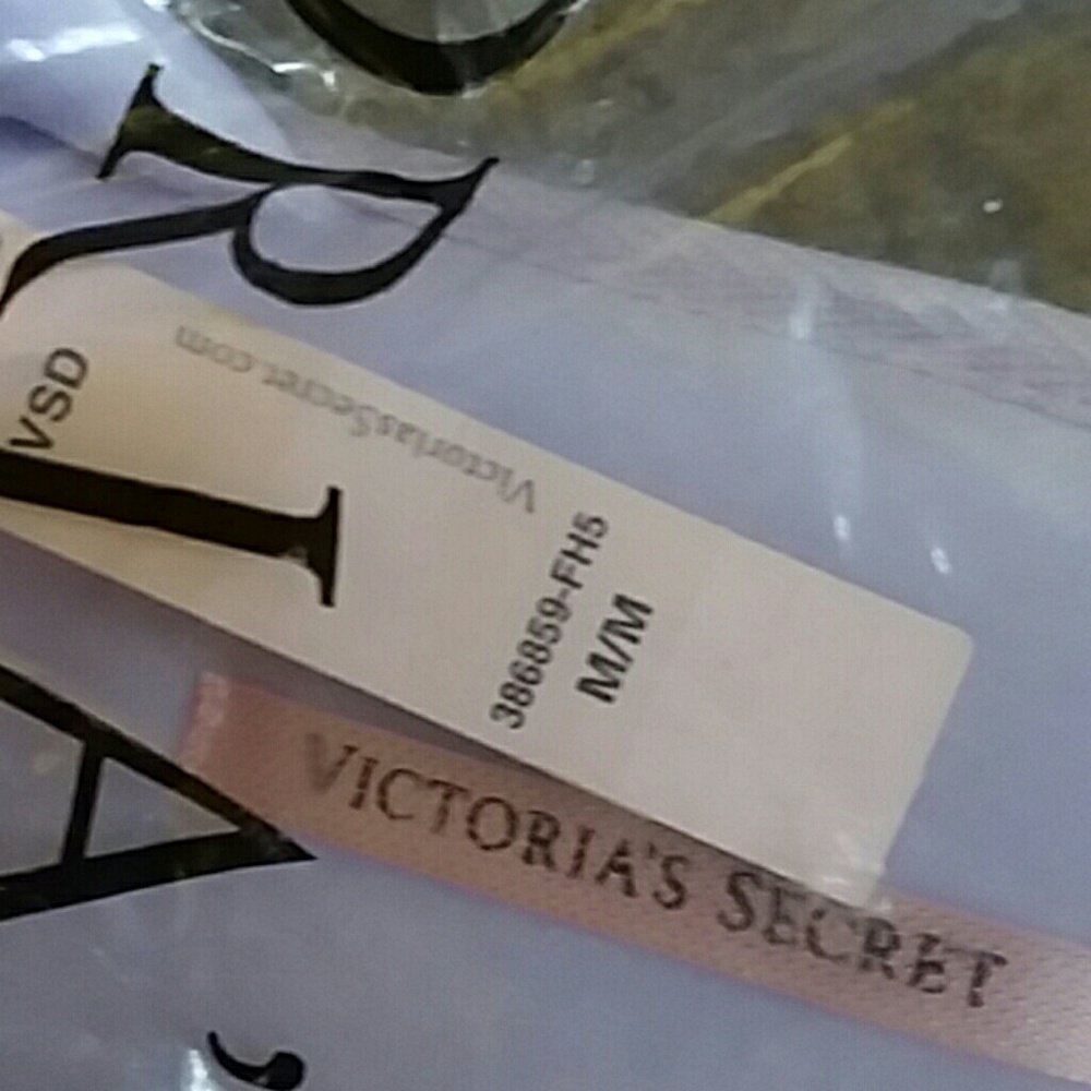 Vs slippers - Picture 2 of 3